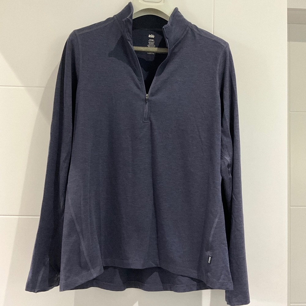 REI half zip pullover in blue XL